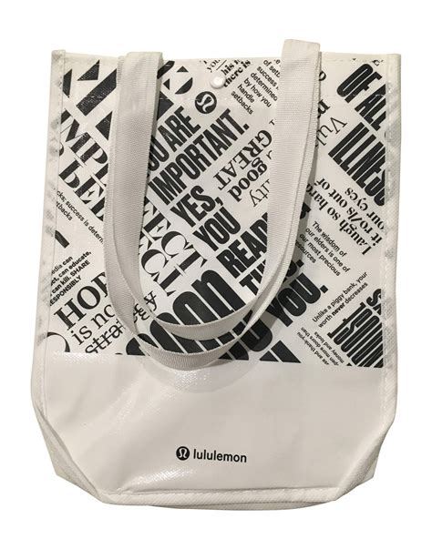 reusable lululemon bag white.